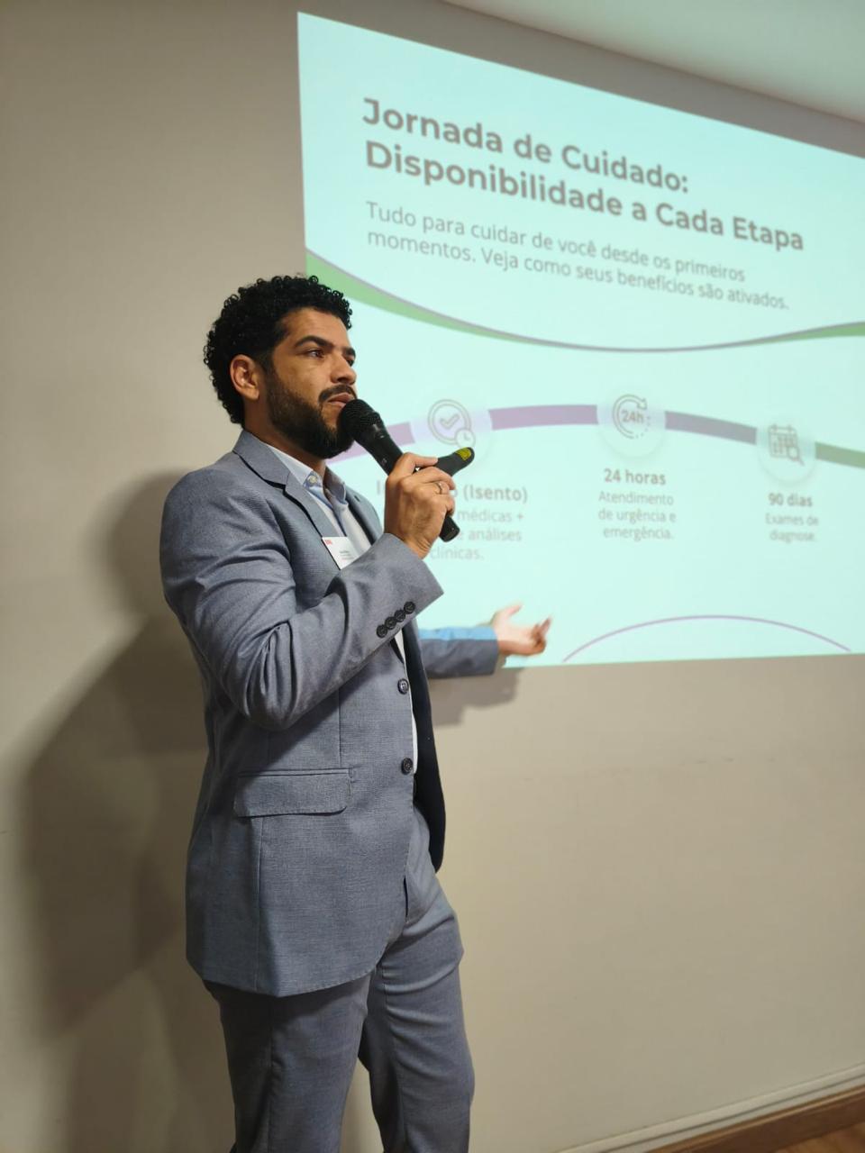 João Reis em evento da Essencial Vida Corretora de Seguros